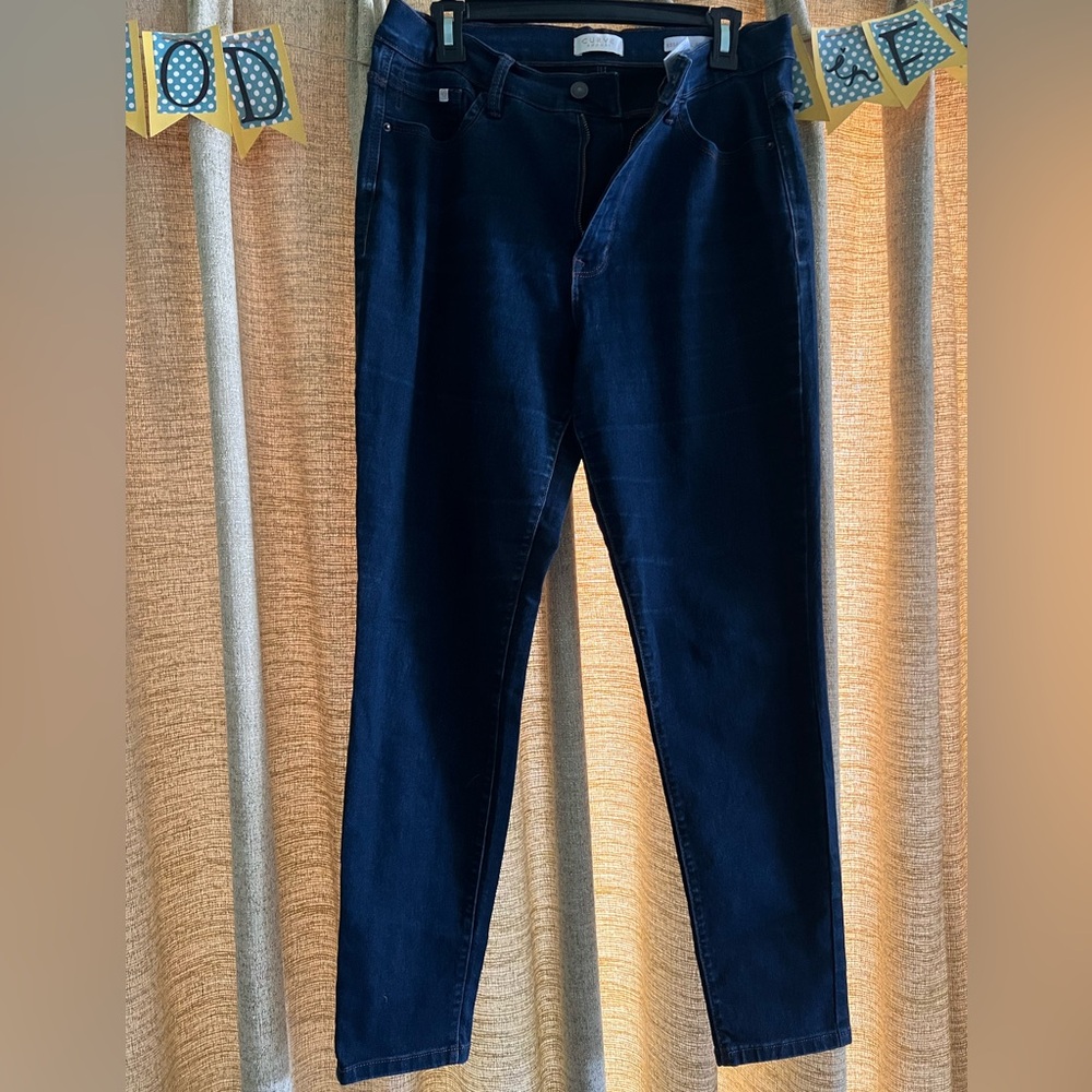 Skinny jeans ready for a new home!!!
